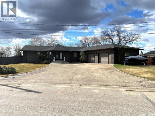 408 Macdonald Street, Nipawin, SK - Outdoor