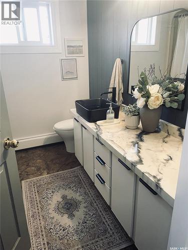 408 Macdonald Street, Nipawin, SK - Indoor Photo Showing Bathroom
