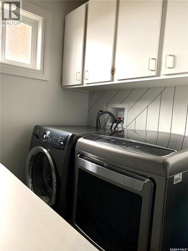 408 Macdonald Street, Nipawin, SK - Indoor Photo Showing Laundry Room