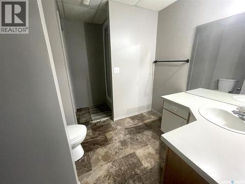 408 Macdonald Street, Nipawin, SK - Indoor Photo Showing Bathroom