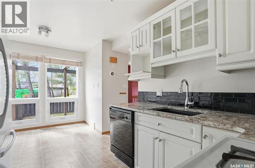 20 455 Pinehouse Drive, Saskatoon, SK - Indoor Photo Showing Kitchen