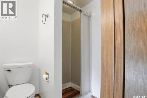 20 455 Pinehouse Drive, Saskatoon, SK - Indoor Photo Showing Bathroom