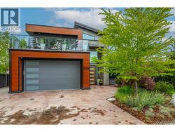 5212 WOODS Avenue Summerland, BC V0H 1Z9