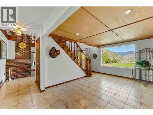 8609 Highway 8, Lytton, BC - Indoor Photo Showing Other Room