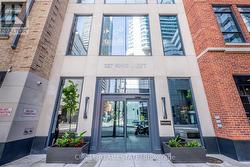 2705 - 327 KING STREET W  Toronto, ON M5V 0W7