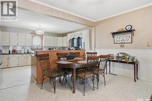 210 Railway Avenue, Mortlach, SK - Indoor