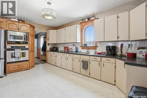 210 Railway Avenue, Mortlach, SK - Indoor Photo Showing Kitchen