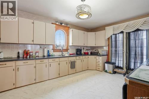 210 Railway Avenue, Mortlach, SK - Indoor Photo Showing Kitchen