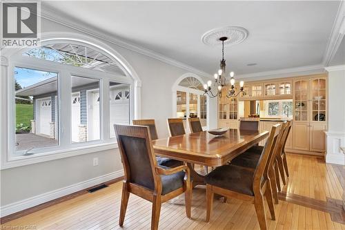 1279 Maple Manor Road, Cambridge, ON - Indoor Photo Showing Dining Room