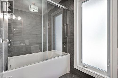 5 piece - 1279 Maple Manor Road, Cambridge, ON - Indoor Photo Showing Bathroom