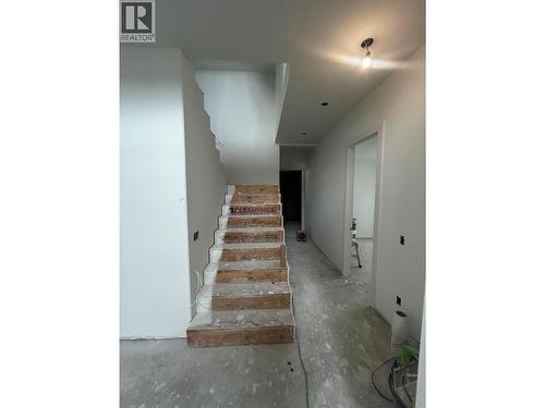 237 Turnberry Street, Kelowna, BC - Indoor Photo Showing Other Room