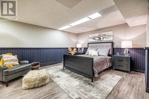 1410 Manitou Drive, Oshawa (Samac), ON - Indoor Photo Showing Bedroom