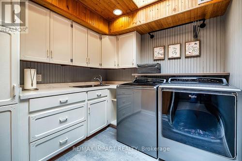 1410 Manitou Drive, Oshawa (Samac), ON - Indoor Photo Showing Laundry Room