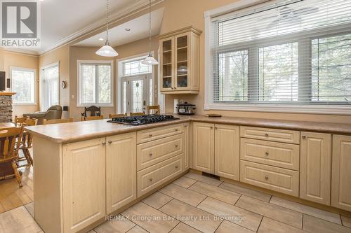 1107 Tiny Beaches Road S, Tiny, ON - Indoor Photo Showing Kitchen