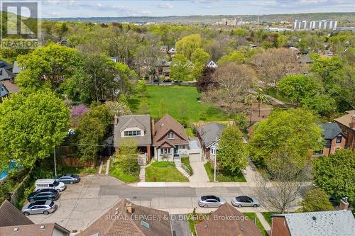 32 Miles Court, Hamilton, ON - Outdoor With View