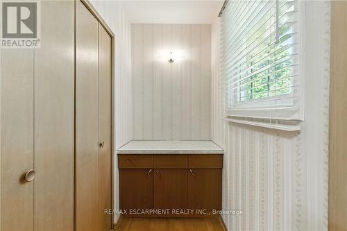 18 Jasper Drive, Hamilton, ON - Indoor Photo Showing Other Room