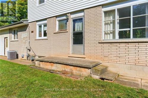 18 Jasper Drive, Hamilton, ON - Outdoor With Exterior