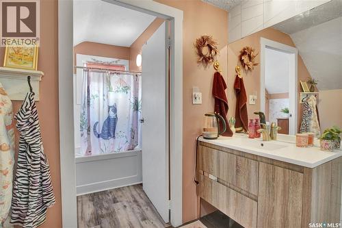 516 1St Street S, Waldheim, SK - Indoor Photo Showing Bathroom