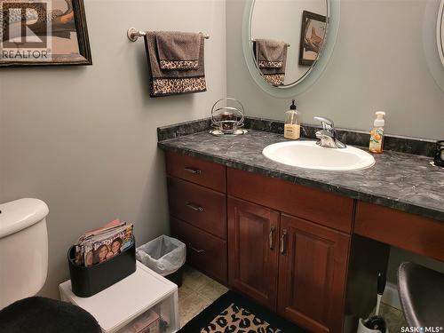 406 Bolton Place, Saskatoon, SK - Indoor Photo Showing Bathroom