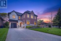 9 BAINTREE EAST STREET Toronto, ON M3H 3X6