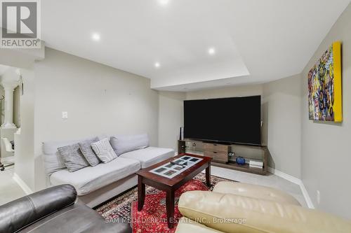 3605 Trelawny Circle, Mississauga, ON - Indoor