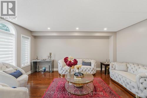 3605 Trelawny Circle, Mississauga, ON - Indoor Photo Showing Living Room