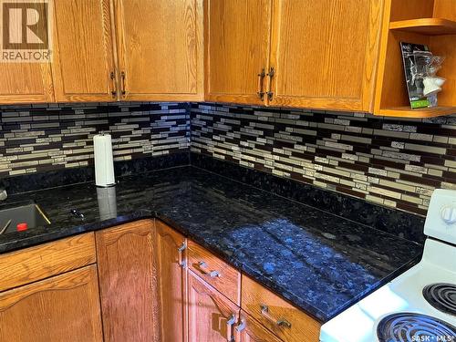 5009 8Th Avenue, Regina, SK - Indoor Photo Showing Kitchen
