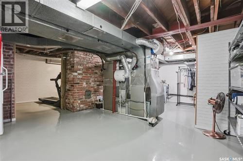 208 Saskatchewan Crescent W, Saskatoon, SK - Indoor Photo Showing Basement