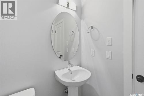 348 Brighton Gate, Saskatoon, SK - Indoor Photo Showing Bathroom