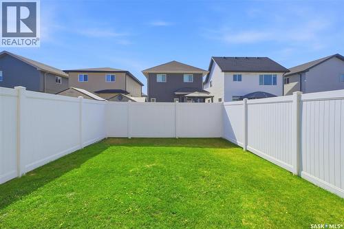 348 Brighton Gate, Saskatoon, SK - Outdoor