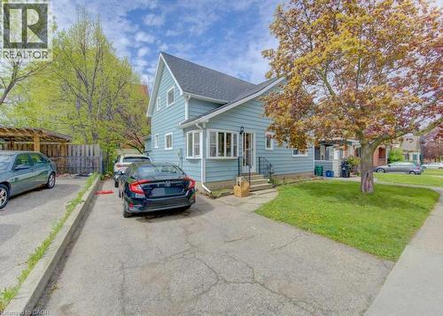 8 MARSHALL Street  Waterloo, ON N2J 2T2