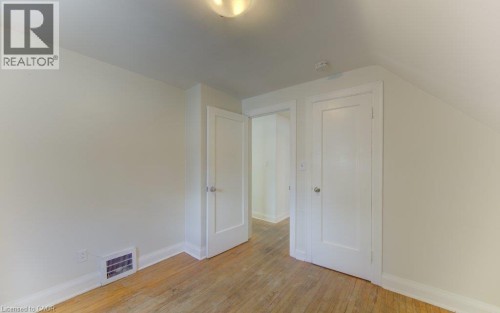 8 Marshall Street, Waterloo, ON 