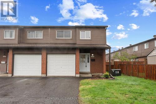 22 - 1536 QUEENSDALE AVENUE  Ottawa, ON K1T 1R7