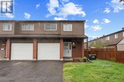 22 - 1536 QUEENSDALE AVENUE  Ottawa, ON K1T 1R7