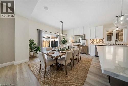 32 Arlington Parkway, Paris, ON - Indoor