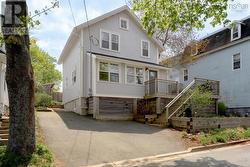 42 Church Street Street  Dartmouth, NS B2Y 1B1