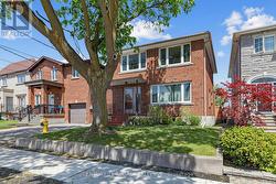 1062 GLENGROVE AVENUE Toronto, ON M6B 2K2
