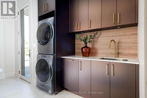 109 Pheasant Run, Blue Mountains, ON - Indoor Photo Showing Laundry Room