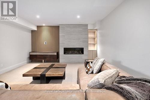 109 Pheasant Run, Blue Mountains, ON - Indoor With Fireplace