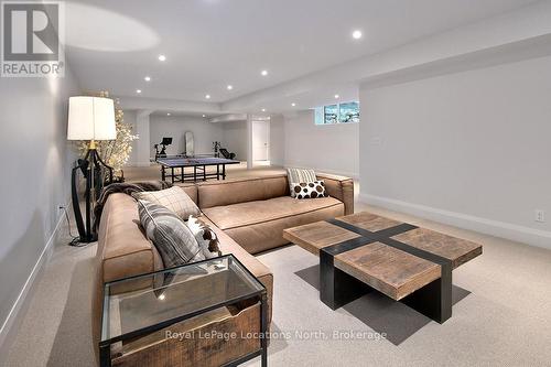 109 Pheasant Run, Blue Mountains, ON - Indoor Photo Showing Living Room