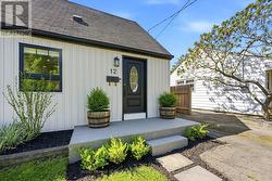 12 BEVERLY STREET St. Catharines, ON L2P 2K1