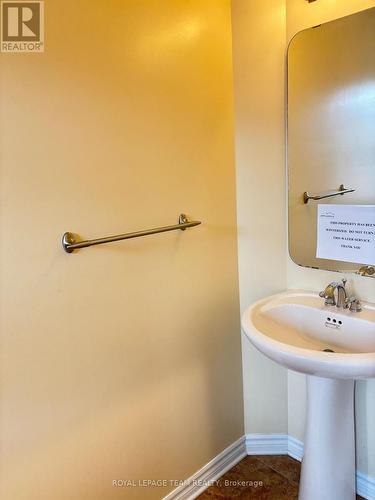 449 Foxhall Way, Ottawa, ON - Indoor Photo Showing Bathroom