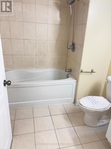 449 Foxhall Way, Ottawa, ON - Indoor Photo Showing Bathroom