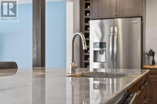 1182 Greyrock Crescent, Ottawa, ON - Indoor Photo Showing Kitchen