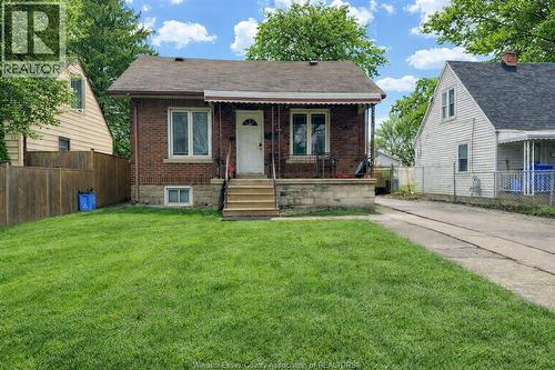 1090 WIGLE  Windsor, ON N9C 3M8