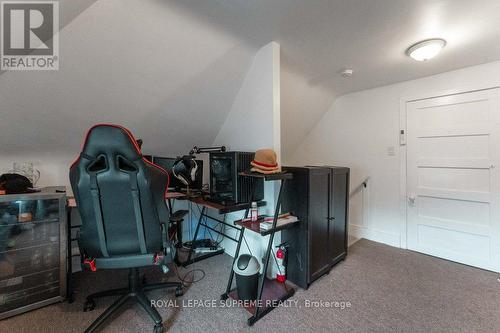 115 Balsam Avenue S, Hamilton, ON - Indoor Photo Showing Other Room
