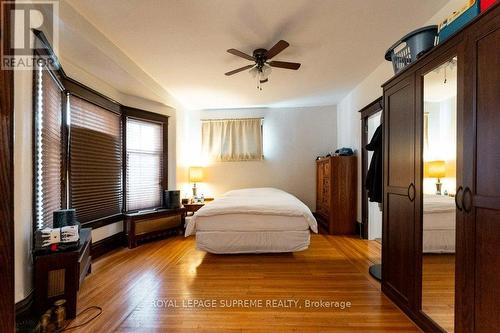 115 Balsam Avenue S, Hamilton, ON - Indoor Photo Showing Bedroom