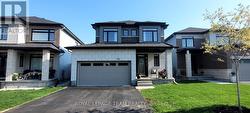 516 BOBOLINK RIDGE Ottawa, ON K2S 2N5
