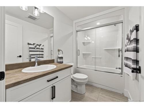 77 Bouchard St, Dieppe, NB 