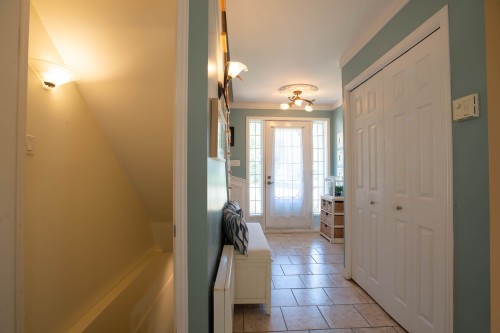 Hall d'entrée/Vestibule - 9 Rue Elm, Shannon, QC - Indoor Photo Showing Other Room